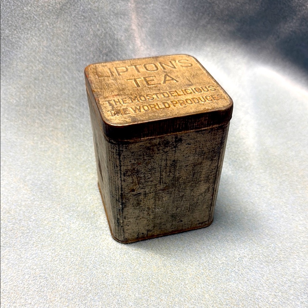Vintage Lipton Tea Tin Box